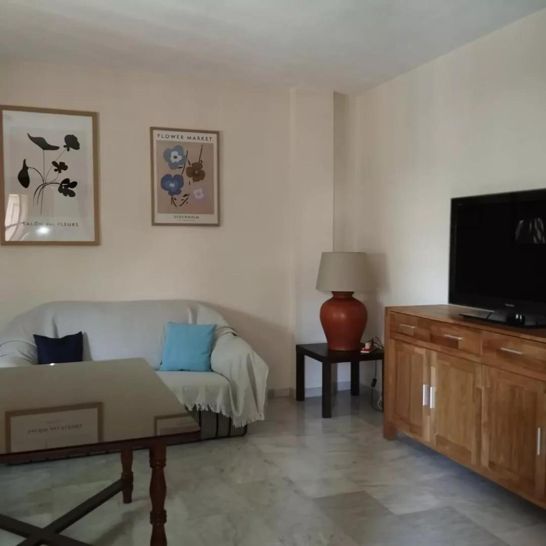 Casa Fatinafar Hébergement de vacances *